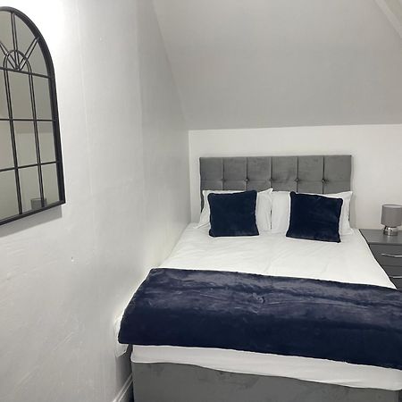 Hometel Digs Hidden Gem Large Comfy Home Can Sleep 15 Braunstone Town 외부 사진